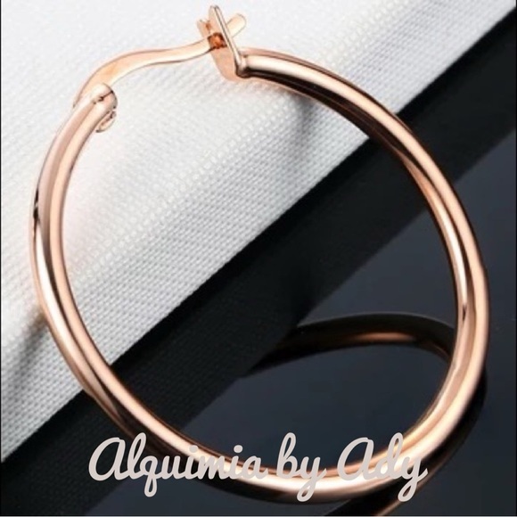 Large statement classic tubular rose gold hoop earrings - Picture 1 of 1